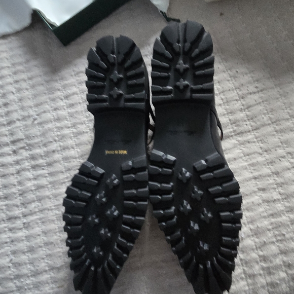 Marc Nolan Women's Green Flats & Loafers - Picture 6 of 8